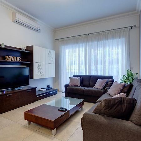 Gorgeous Apartment With Terrace In Fort Cambridge, Pool سليمة المظهر الخارجي الصورة