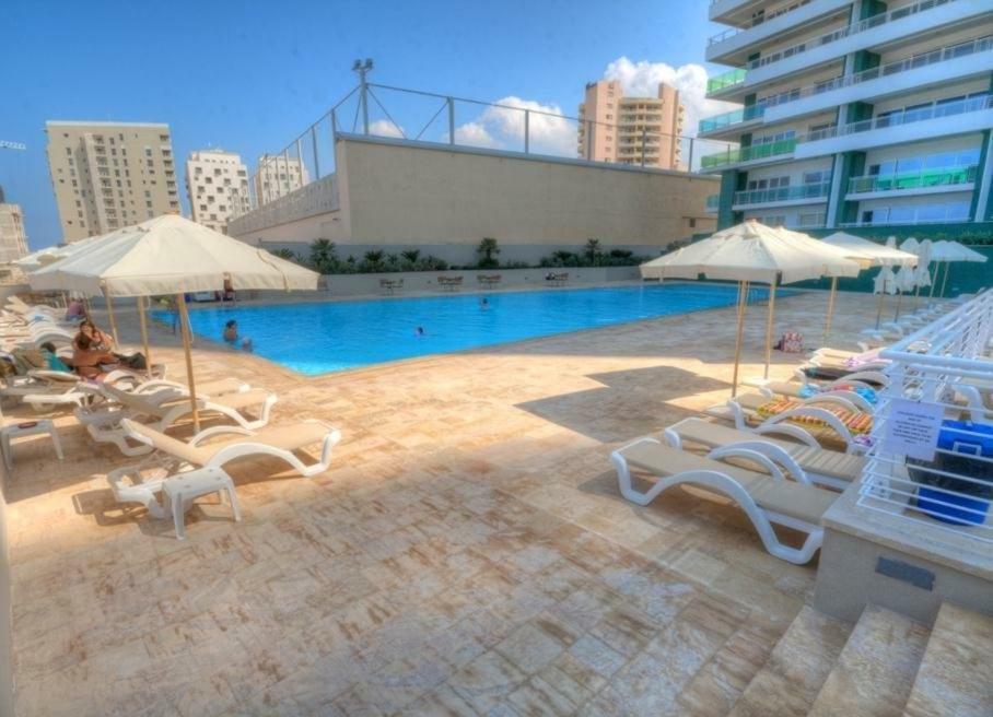 Gorgeous Apartment With Terrace In Fort Cambridge, Pool سليمة المظهر الخارجي الصورة