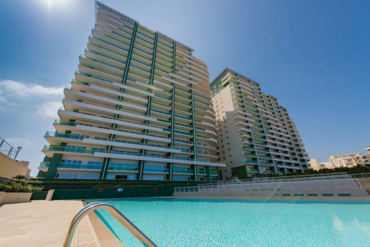 Gorgeous Apartment With Terrace In Fort Cambridge, Pool سليمة المظهر الخارجي الصورة