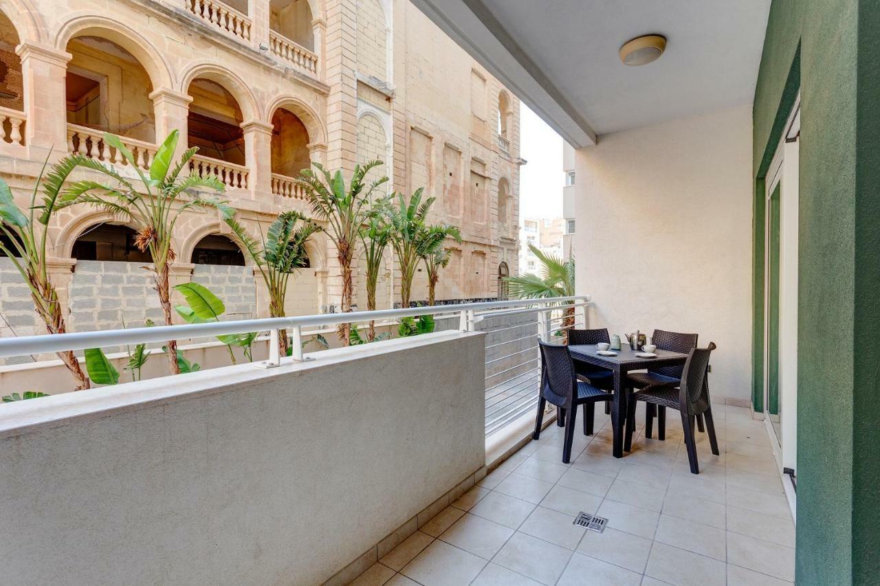 Gorgeous Apartment With Terrace In Fort Cambridge, Pool سليمة المظهر الخارجي الصورة