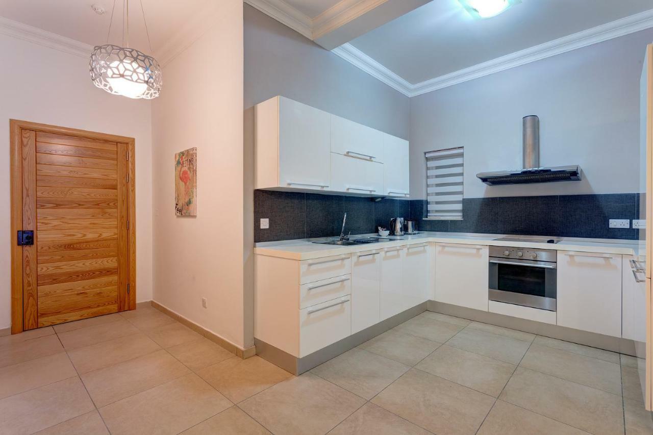 Gorgeous Apartment With Terrace In Fort Cambridge, Pool سليمة المظهر الخارجي الصورة